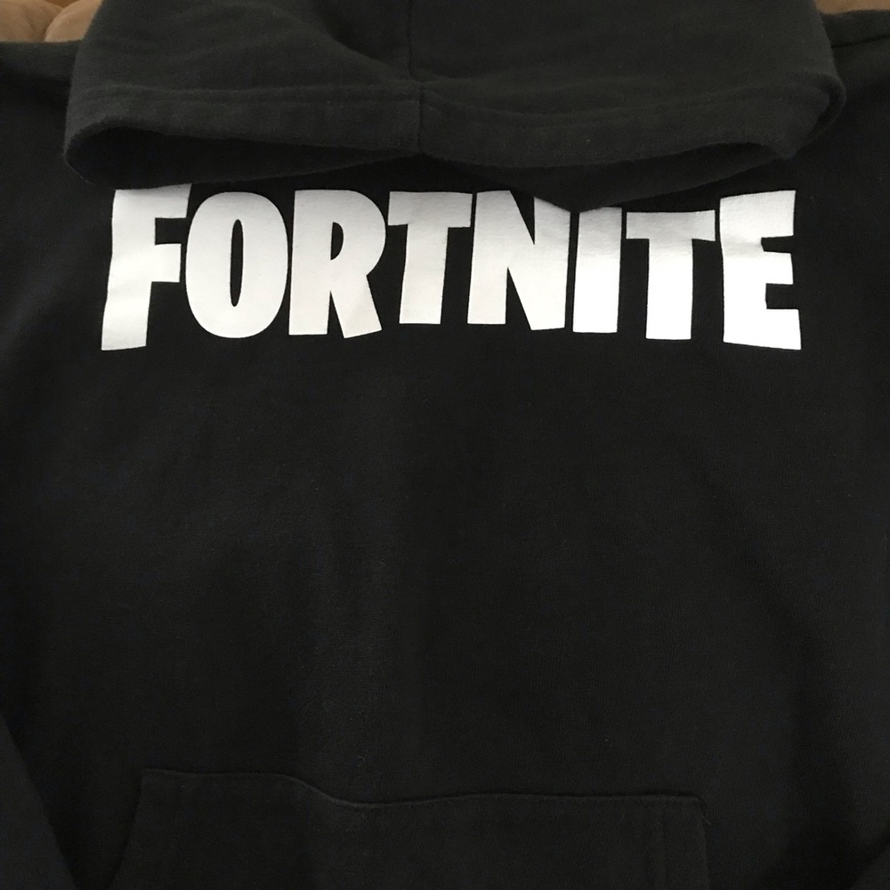 Boys XL Fortnite Black Sweatshirts (2)